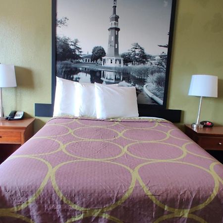 Super 8 By Wyndham Champaign Motel Ruang foto