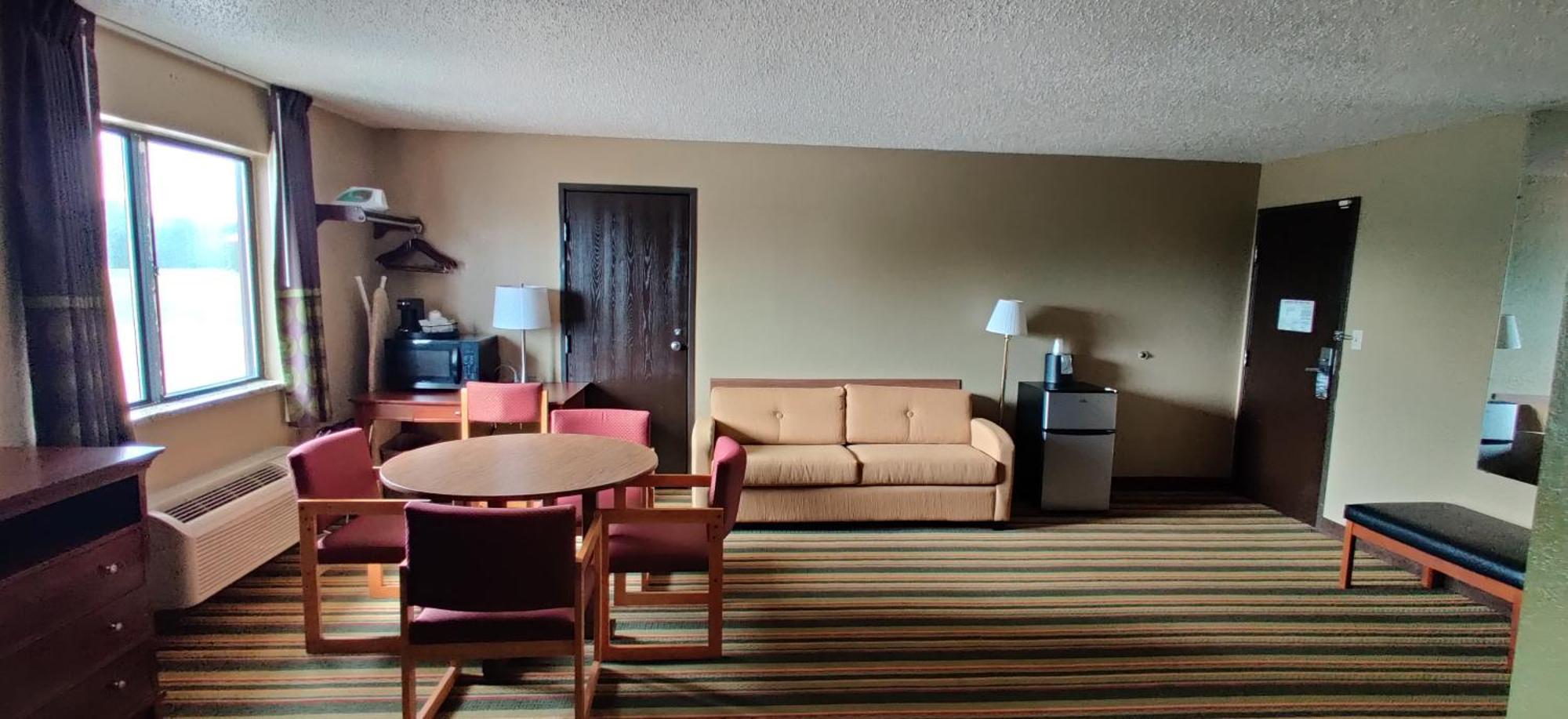 Super 8 By Wyndham Champaign Motel Ruang foto